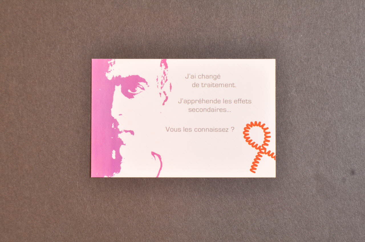 Sida Info Service - Ligne Azur Carte d'information "J'ai changé de traitement. J'appréhende les effets secondaires..." France 2004 2005.8.49 Photo Mucem