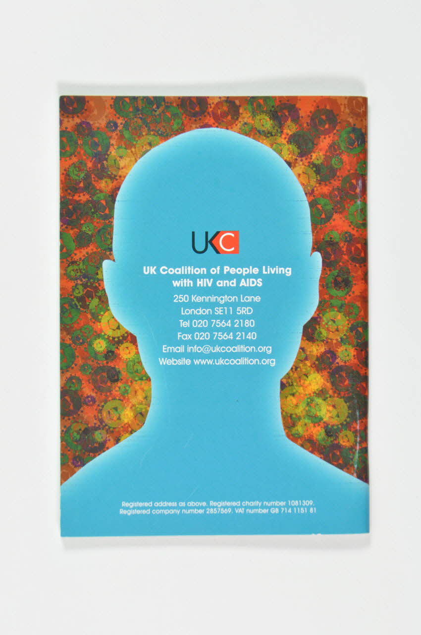 BROCHURE "Tell me about HIV. 16 questions answered" (Dis moi au sujet du VIH. Réponses à 16 questions) 2003.94.141 Photo Mucem
