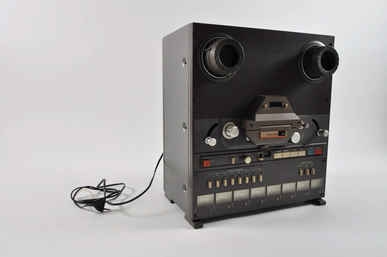 MAGNETOPHONE 2004.43.4.5 Photo Mucem