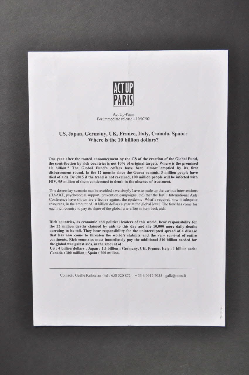 Act Up-Paris tract "US, Japan, Germany, UK, France, Italy, Canada, Spain : Where is the 10 billion dollars?" France 2002/7/10 2003.94.3 Photo Mucem