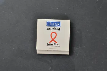 Durex Préservatif "Durex soutient Sidaction" France 2005 2005.96.4.1-2 Photo Mucem