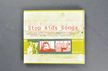 Aide Suisse contre le Sida / The Hot Rubber Company CD (compact disque) "Stop Aids songs" avec préservatif Lorraine, France 2004 2004.48.10.1-4 Photo Mucem