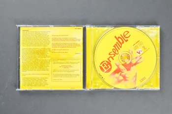 Sidaction - Ensemble Contre Le Sida CD (compact disque) "Ensemble" France 1998 2005.96.7.1-3 Photo Mucem