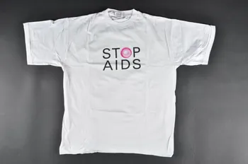 Aids-Hilfe Suisse tee-shirt "Stop Aids" Lorraine, France 2004 2004.48.13 Photo Mucem