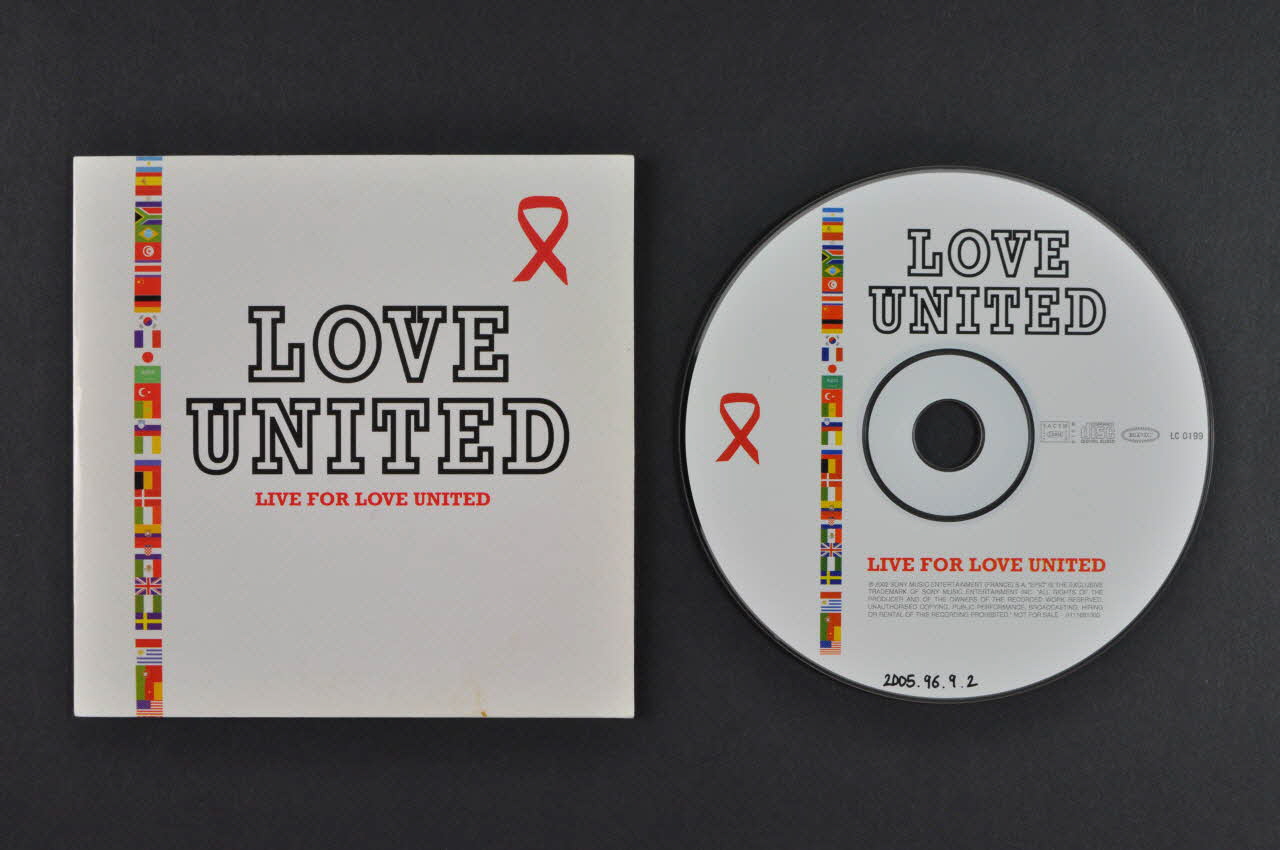 Sidaction - Ensemble Contre Le Sida CD (compact disque) "Love united. Live for love united" France 2002 2005.96.9.1-2 Photo Mucem