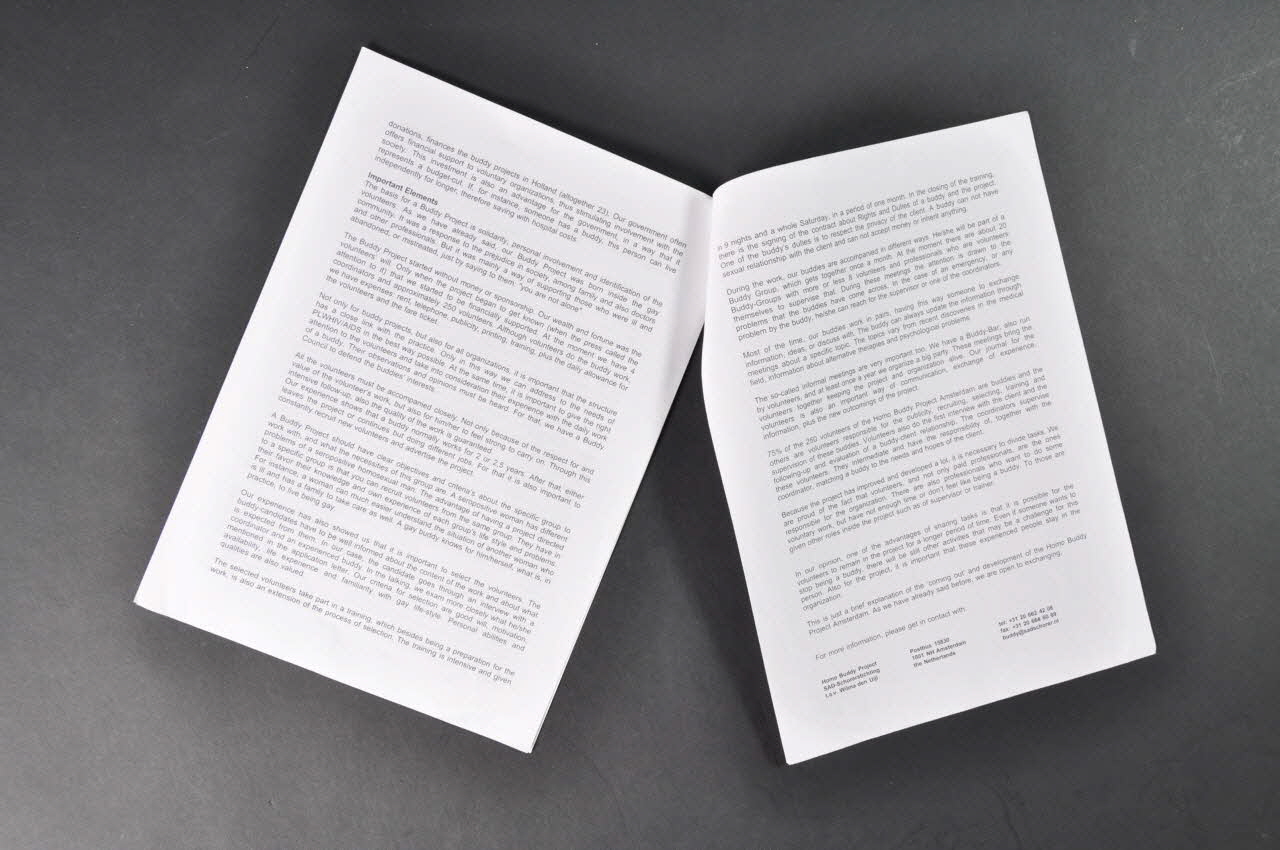 SAD Schorer Stichting prospectus "International Program Homo Buddy Project Amsterdam"  (Programme international : projet accompagnants homo, Amsterdam) Pays-Bas 2000 2003.94.54 Photo Mucem