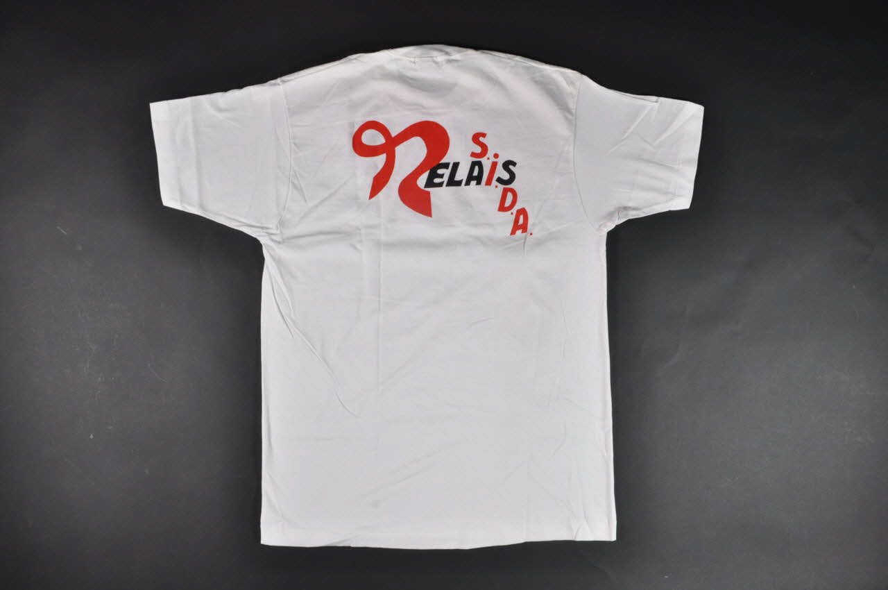 T shirt "Relais Sida" 2003.94.66 Photo Mucem