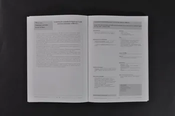 Association pour la Recherche, la Communication et les Actions pour l'Accès aux Traitements (ARCAT) BROCHURE "VIH et Sida. Répertoire des essais thérapeutiques en France. 2° édition" France 1994 2005.97.27.1-2 Photo Mucem