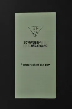 Pluspunkt Et Schwulenberatung Berlin Dépliant "Partnerschaft mit HIV" Allemagne 2002 2003.94.82 Photo Mucem