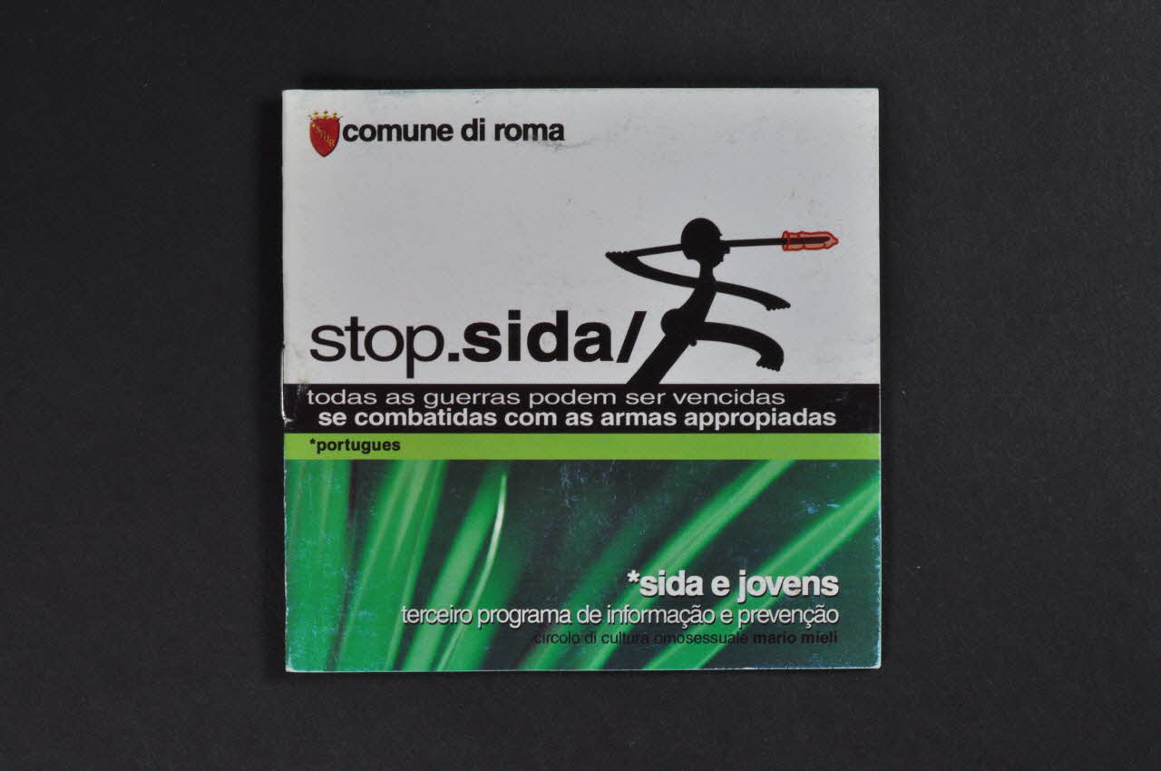 Circolo di Cultura Omosessuale Mario Mieli BROCHURE " Stop sida. / Sida e jovens terceiro programa de informaçao e prevençao." (portugais) ) (Stop sida. Jeunes et sida. Troisième programme d'information et de prévention) Italie 2001 2003.95.11 Photo Mucem