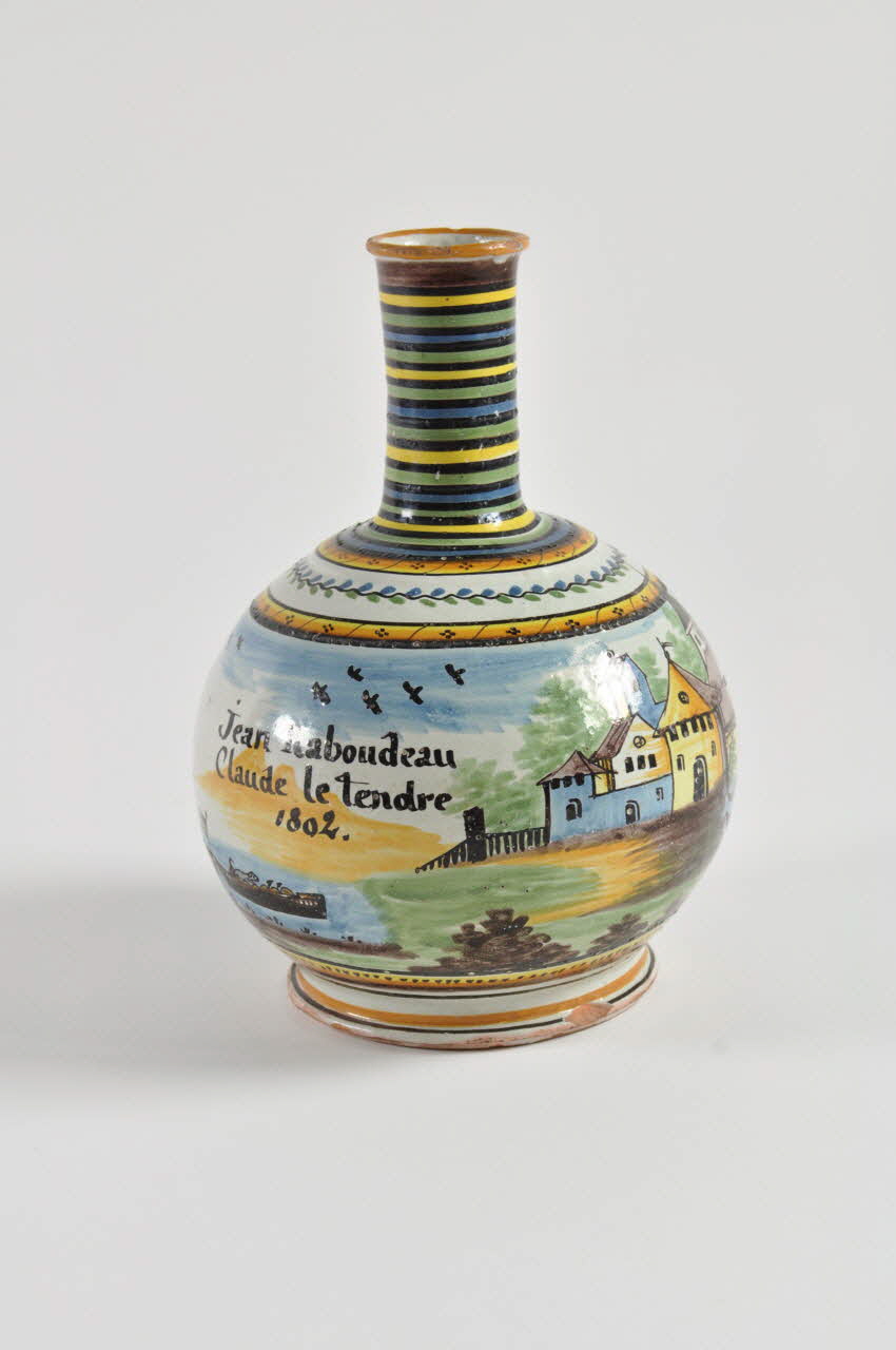 bouteille Bourgogne, France 1802 1955.15.4 Photo Mucem