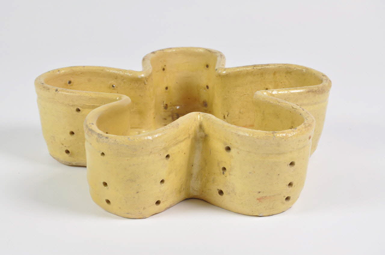 moule à fromage Faicell France 1750-1790 1955.15.6 Photo Mucem