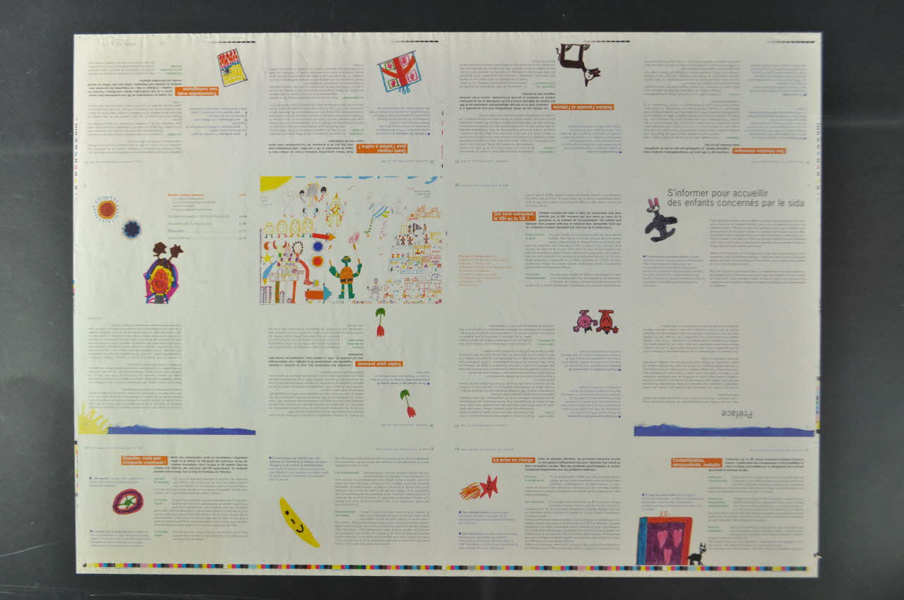 Maquette de la brochure "L'accueil de l'enfant séropositif" 2005.97.9.2.1-2 Photo Mucem