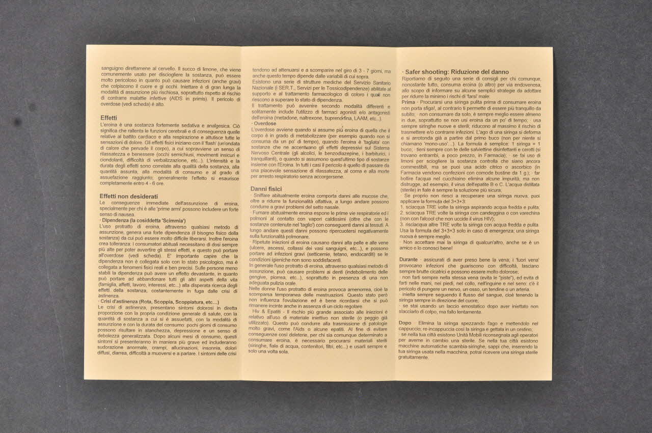 Dépliant "Uscita di sicurezza 2K2. EROINA" 2003.96.18 Photo Mucem