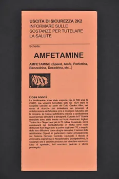 Dépliant "Uscita di sicurezza 2K2. Informare sulle sostanze per tutelare la salute / Amfetamine (Sortie de secours 2K2 /Informer sur les substances pour protéger la santé / Amfetamine) 2003.96.23 Photo Mucem