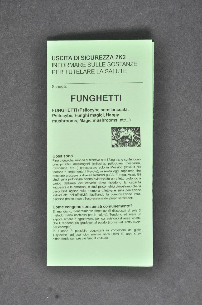 Dépliant "Uscita di sicurezza 2K2. FUNGHETTI" 2003.96.24 Photo Mucem