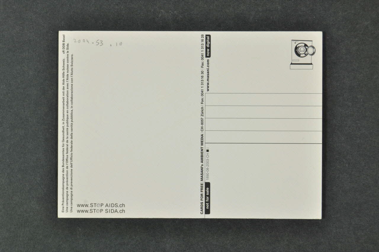 carte postale "Rubale pure il cuore, ma non la vita. fallo con sempre. Stop AIDS" (Prends lui seulement le coeur, pas la vie. Fais le avec, toujours) 2004.53.10 Photo Mucem