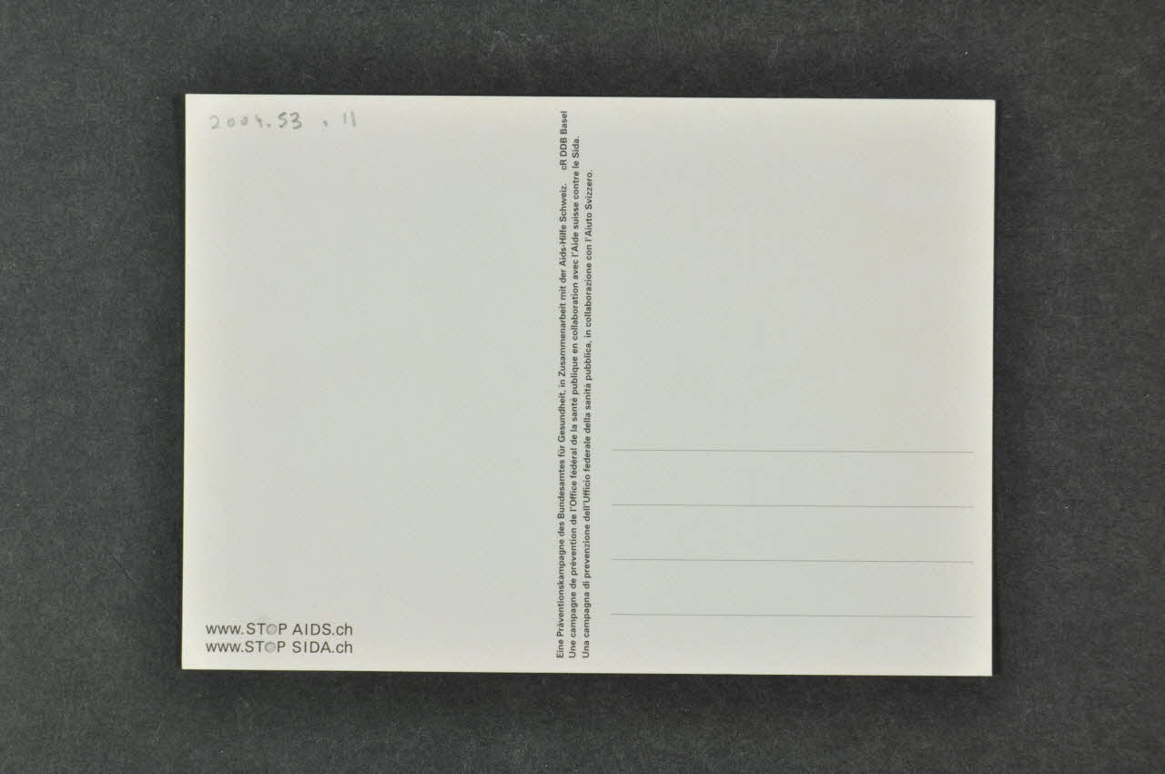 carte postale "La cultura è universale, la prevenzione sull AIDS è vitale. Parlane è sano. STOP AIDS." (La culture est universelle, la prévention contre le sida est vitale. en parler est sain.) 2004.53.11 Photo Mucem