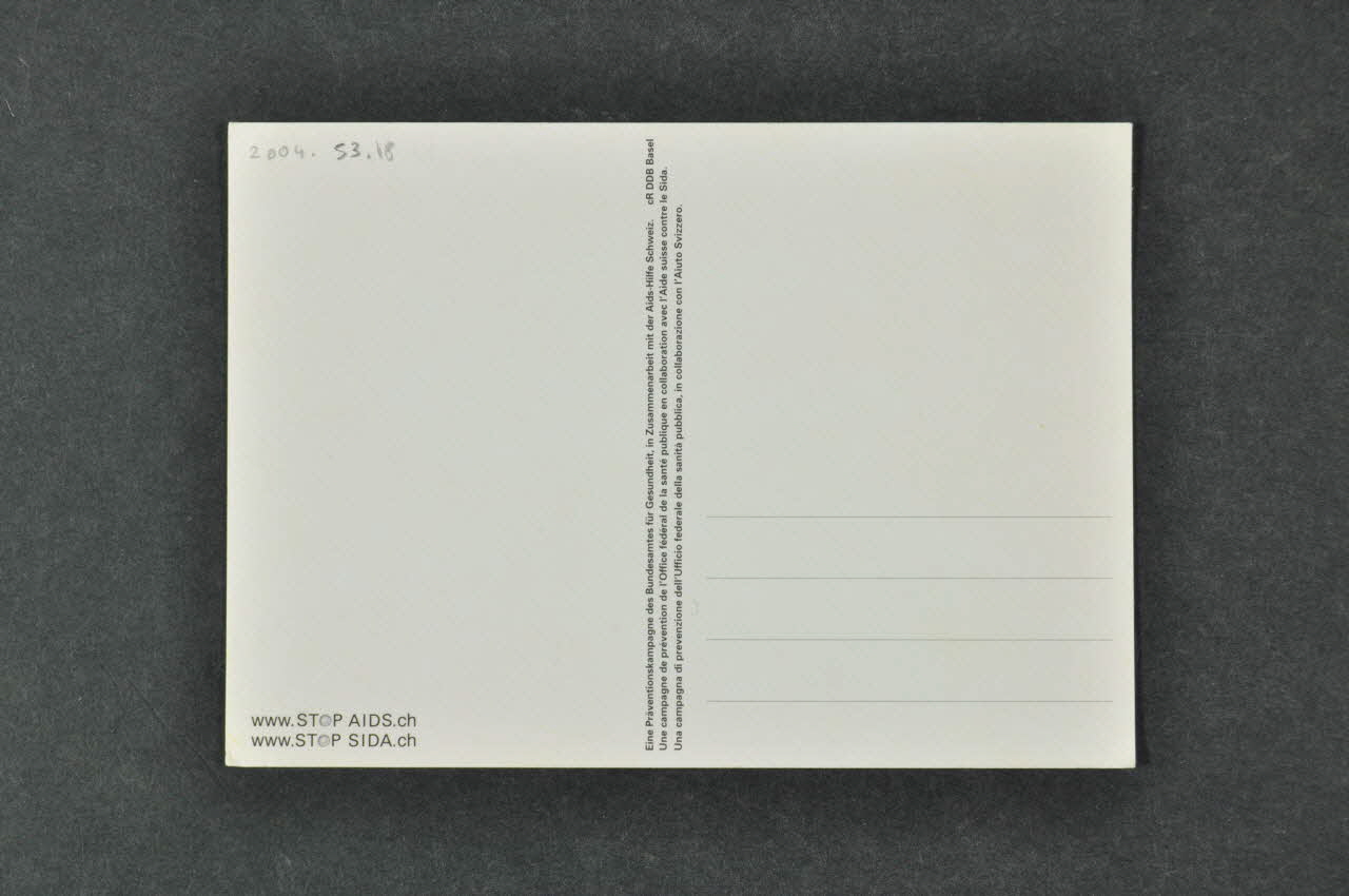 carte postale "An alle, die in die Ferien verreisen : Ziehen Sie was über, wenn es heiss wird. Stop AIDS" (traduction) 2004.53.18 Photo Mucem