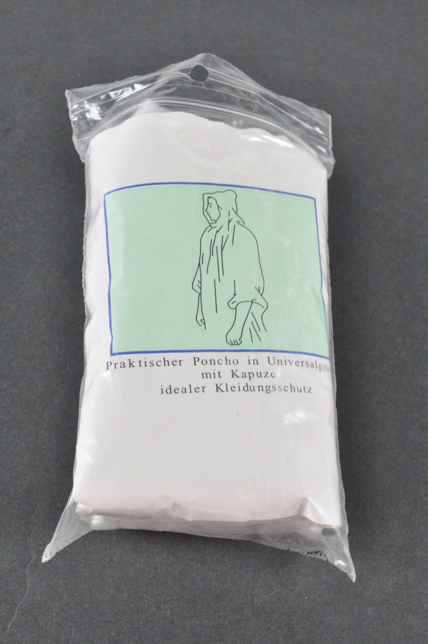 imperméable 2006 2006.124.7.1-3 Photo Mucem