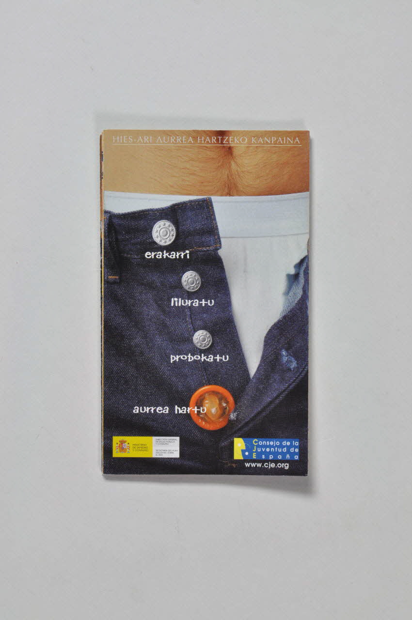 Ministère De La Santé Et Conseil De La Jeunesse Dépliant "attraction, seduction... (garçon, fille ) (en basque) Espagne 2003 2004.54.32 Photo Mucem