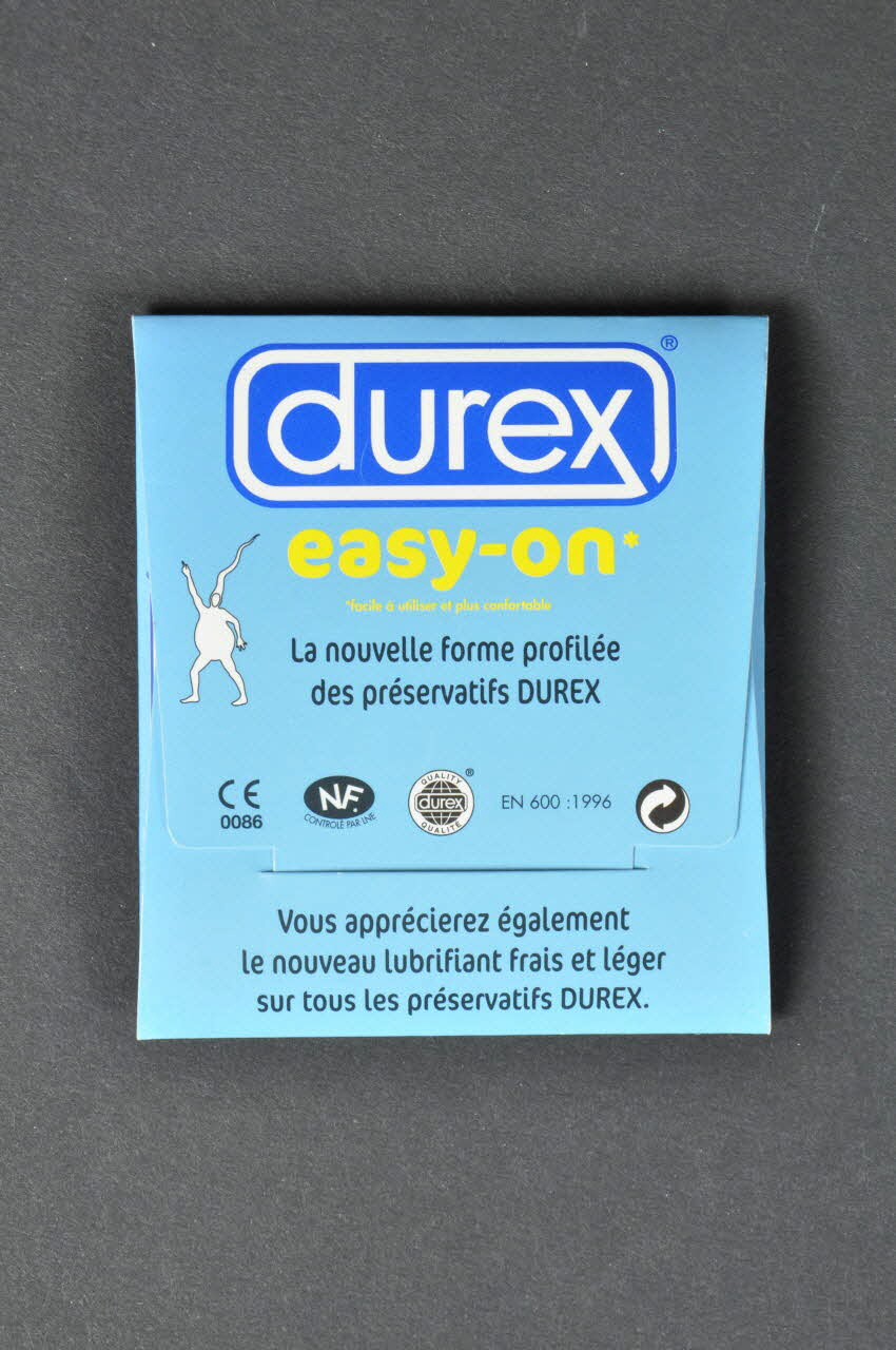 Durex Pochette de préservatif "Ah ! Oui / Oh ! Oui / Hé, Oui !" France 2003 2003.97.16.1-2 Photo Mucem