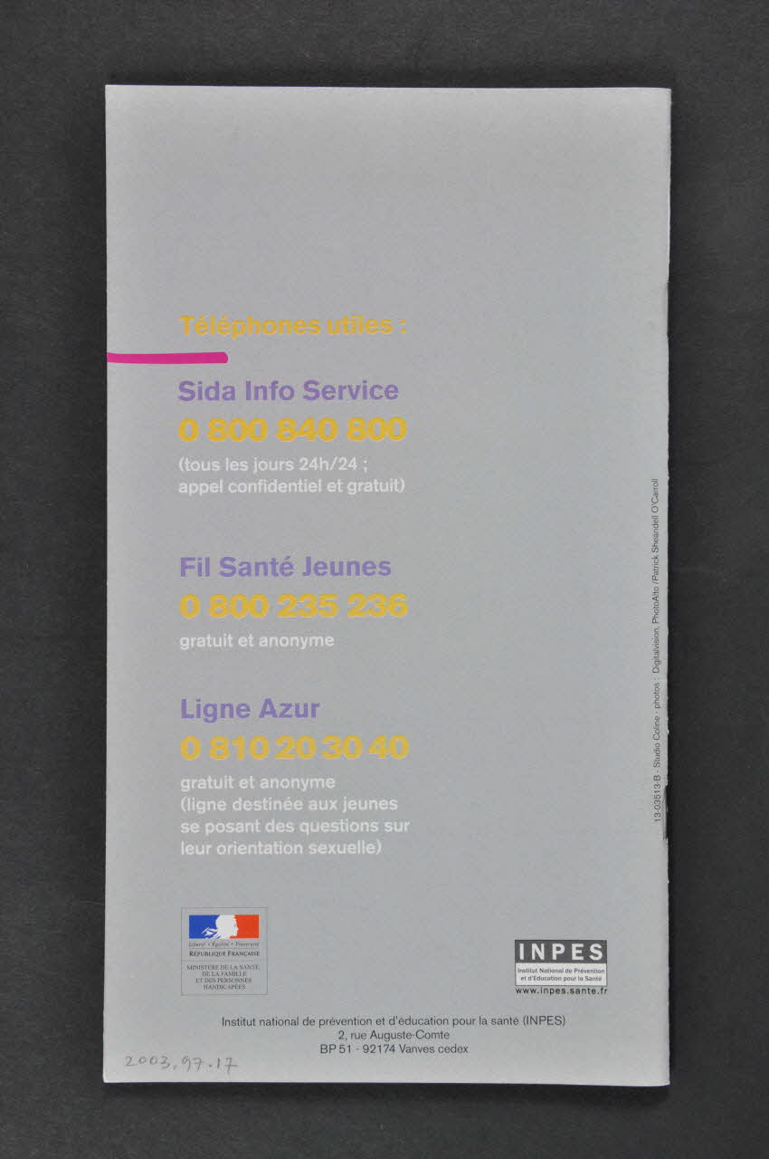 Institut National de Prévention et d'Education pour la Santé (INPES) BROCHURE "Les premières fois" France 2003 2003.97.17 Photo Mucem