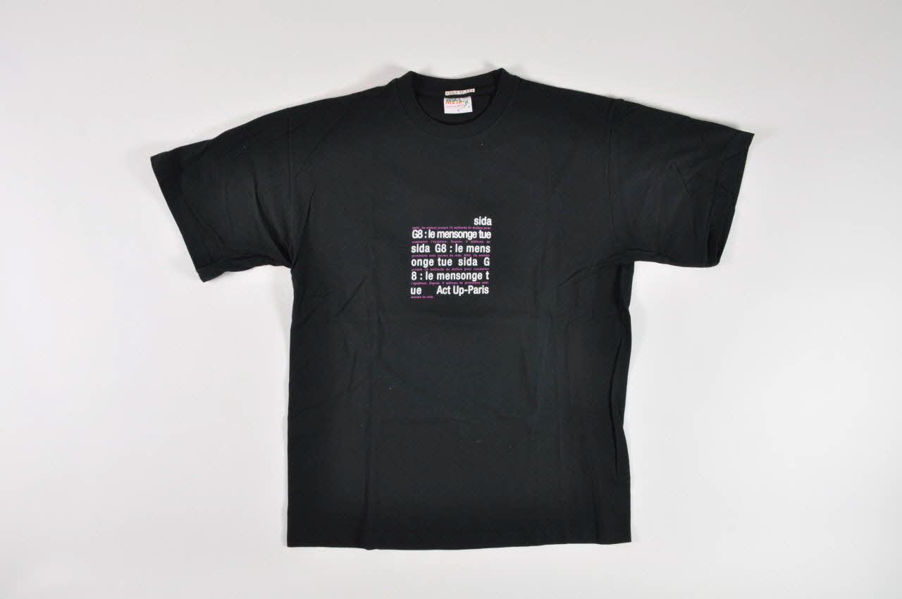 Act Up-Paris tee-shirt T shirt   "Sida G8 France 2003/5 2003.97.27 Photo Mucem