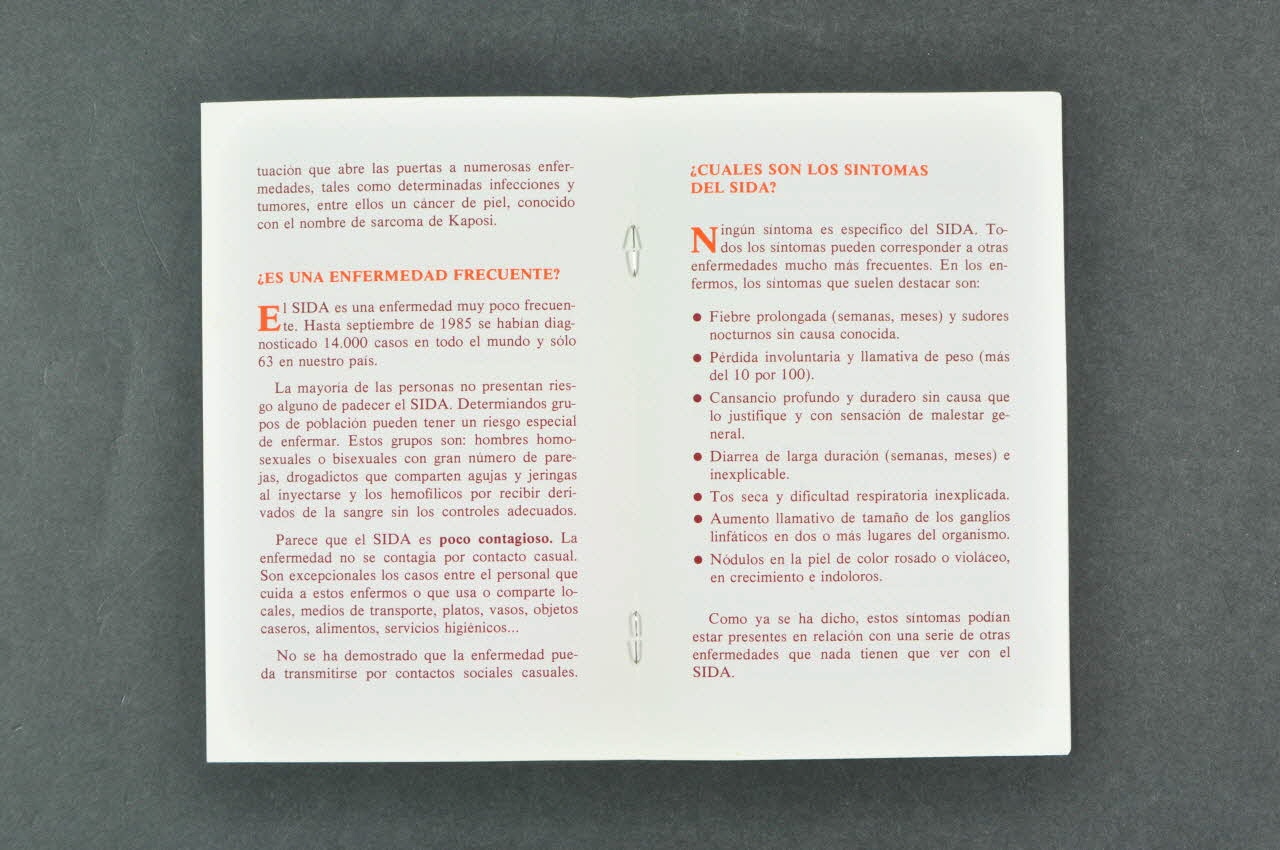 Espagne. Ministerio de sanidad y consumo BROCHURE "S.I.D.A. Informacion Basica" (Informations de base sur le sida) Espagne 1986 2004.55.101 Photo Mucem