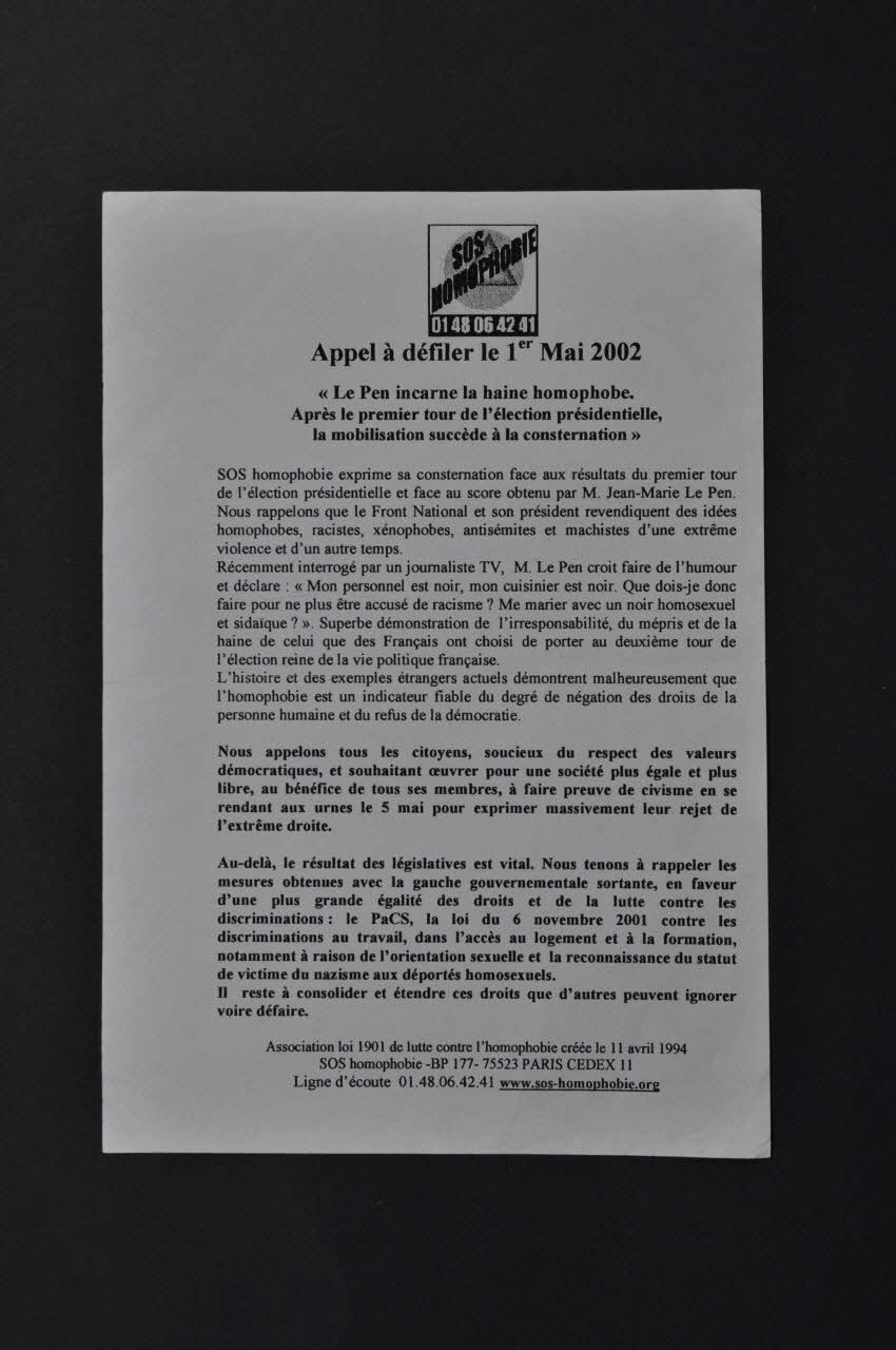 Sos Homophobie tract "Appel à défiler le 1er mai 2002" France 2002 2003.97.54 Photo Mucem