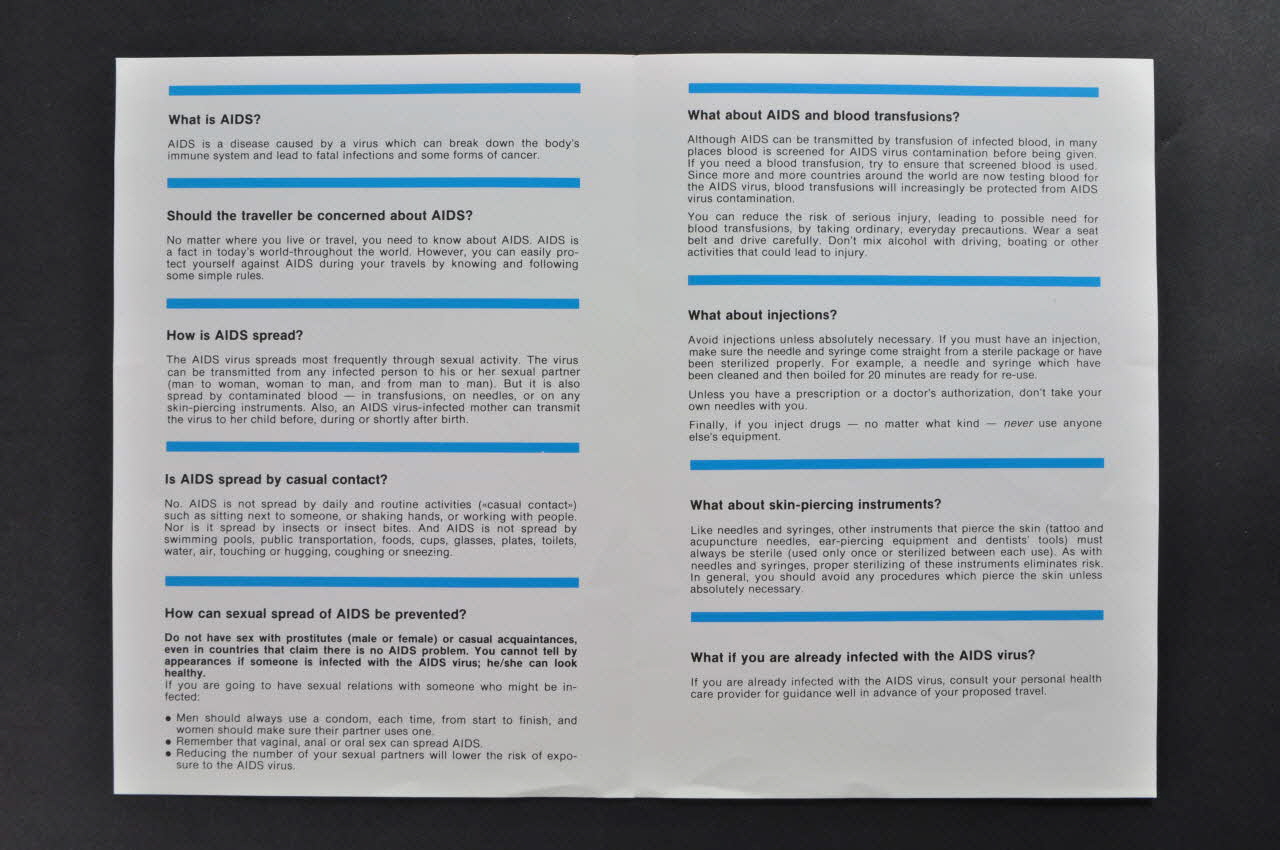 Ministère De La Santé Et Oms Dépliant "AIDS Information for travellers" (Sida. Information pour les voyageurs) Espagne 1988 2004.55.147 Photo Mucem