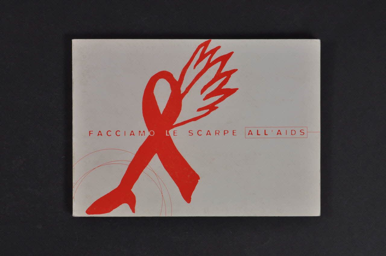 livre "Facciamo le scarpe all'AIDS" (Faisons des chaussures pour le sida) 2003.97.84 Photo Mucem