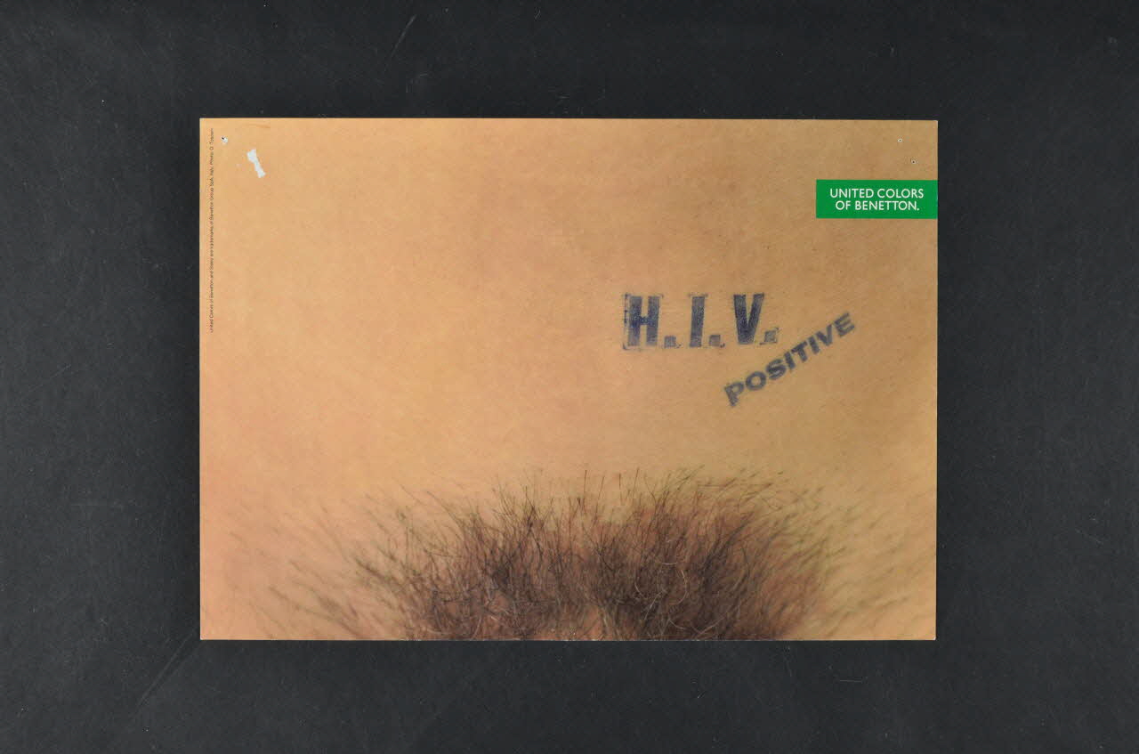 United Colors Of Benetton affichette Bas ventre tatoué H.I.V Positive Italie 1993 2003.98.27 Photo Mucem