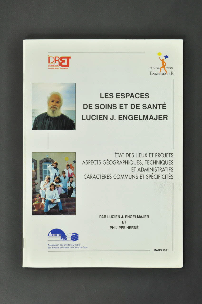 BROCHURE "Les espaces de soins et de santé Lucien J. Engelmajer" France 1991/3 2004.55.185 Photo Mucem