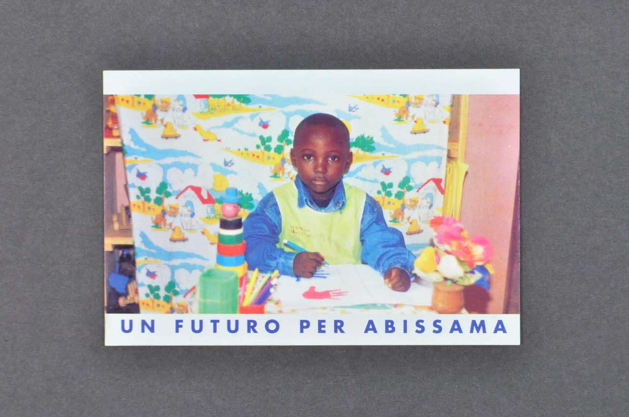 Associazione Solidarieta Aids (ASA) - Milano carte d'invitation "Un futuro per Abissama" / "Progetto di scolarizzazione in Camerun"  (Un futur pour Abissama / Projet de scolarisation au Cameroun) Italie 2003/5 2003.98.37 Photo Mucem
