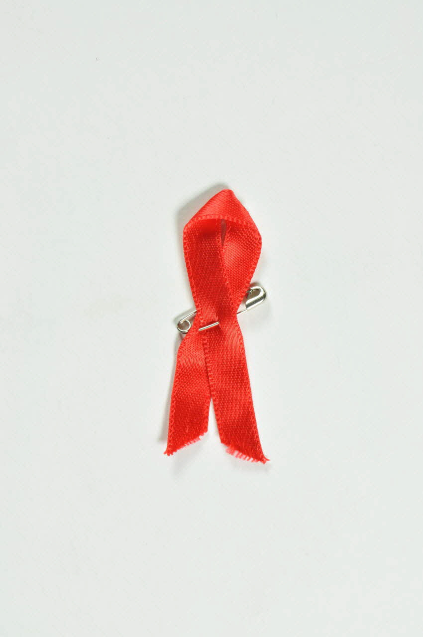 Associazione Solidarieta Aids (ASA) - Milano RUBAN ROUGE Italie 2003 2003.98.77 Photo Mucem