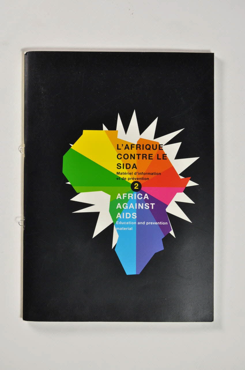 C.R.I.P.S Ile de France BROCHURE "L'Afrique contre le sida. Matériel d'information et de prévention" Tome 2 France 2000/6 2003.99.113 Photo Mucem