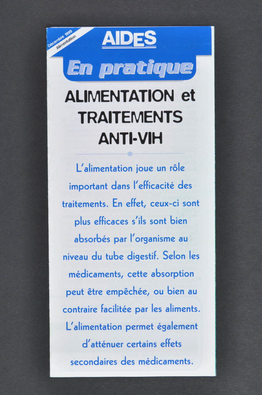 AIDES Dépliant "Aides En pratique : Alimentation et traitements anti-VIH" France 1999/12 2003.99.141 Photo Mucem