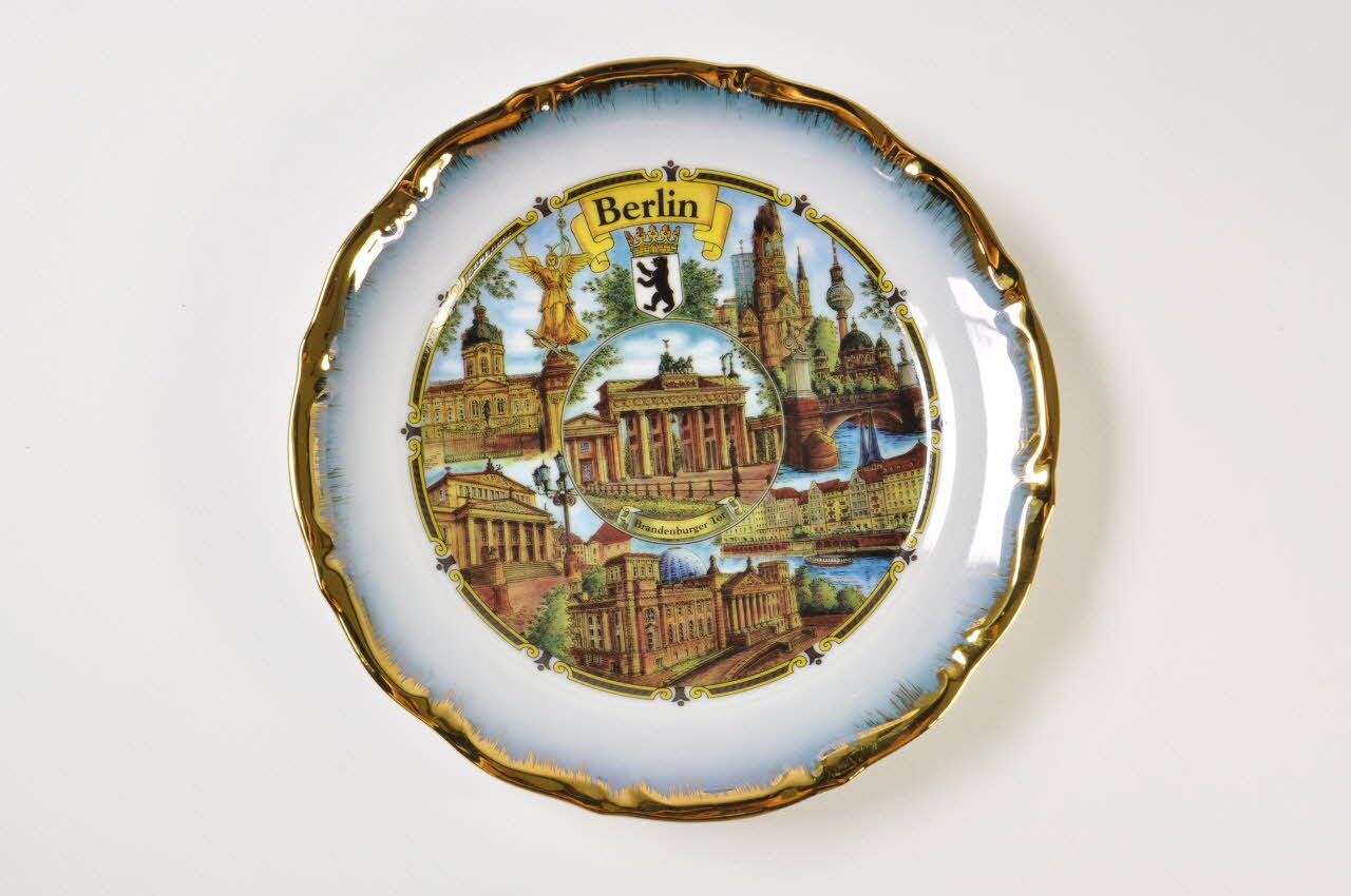 Theo Hünn assiette Bavière, Allemagne 2001-2006 2006.150.24 Photo Mucem