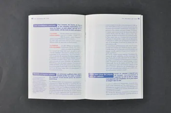 Association pour la Recherche, la Communication et les Actions pour l'Accès aux Traitements (ARCAT) BROCHURE "VIH et vacances" France 1996 2003.99.49  Photo Mucem
