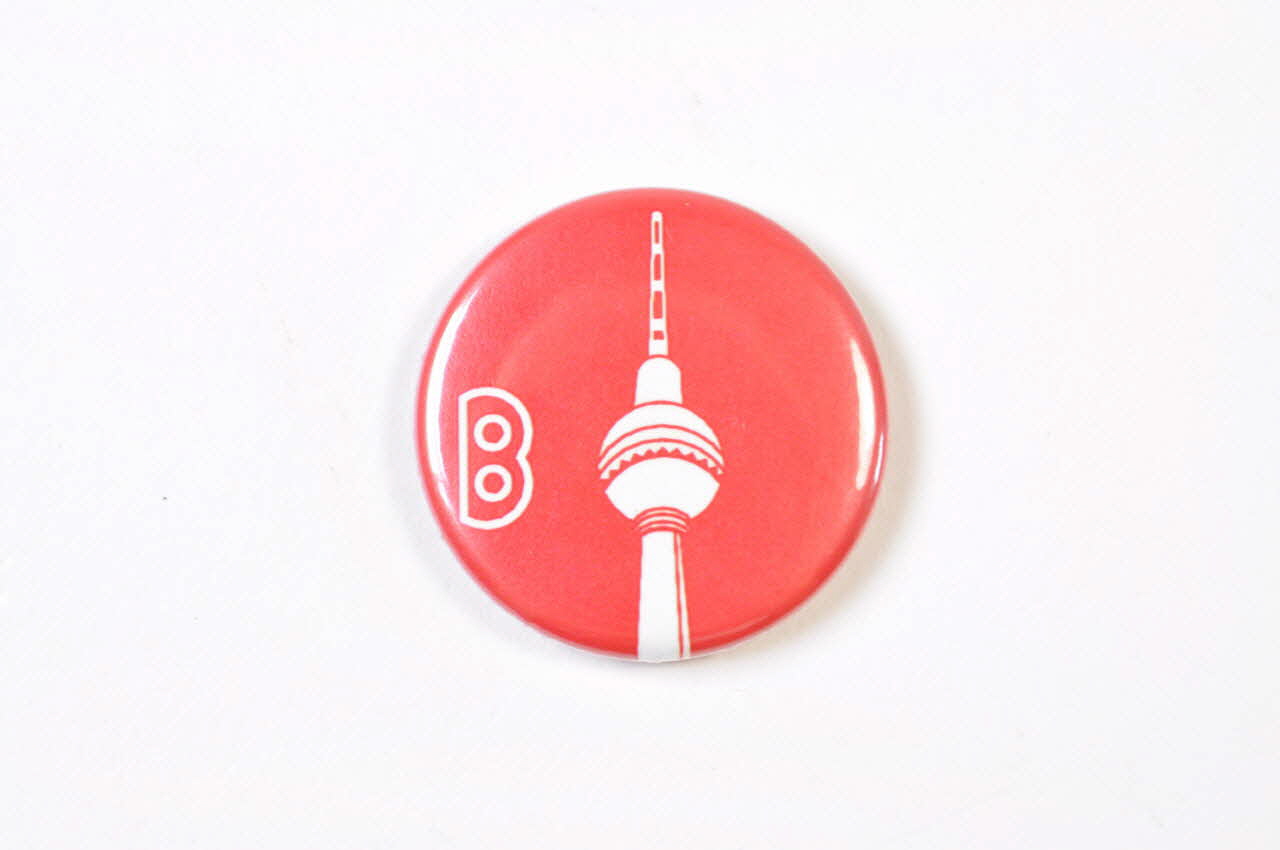 badge 2000-2006 2006.150.35 Photo Mucem