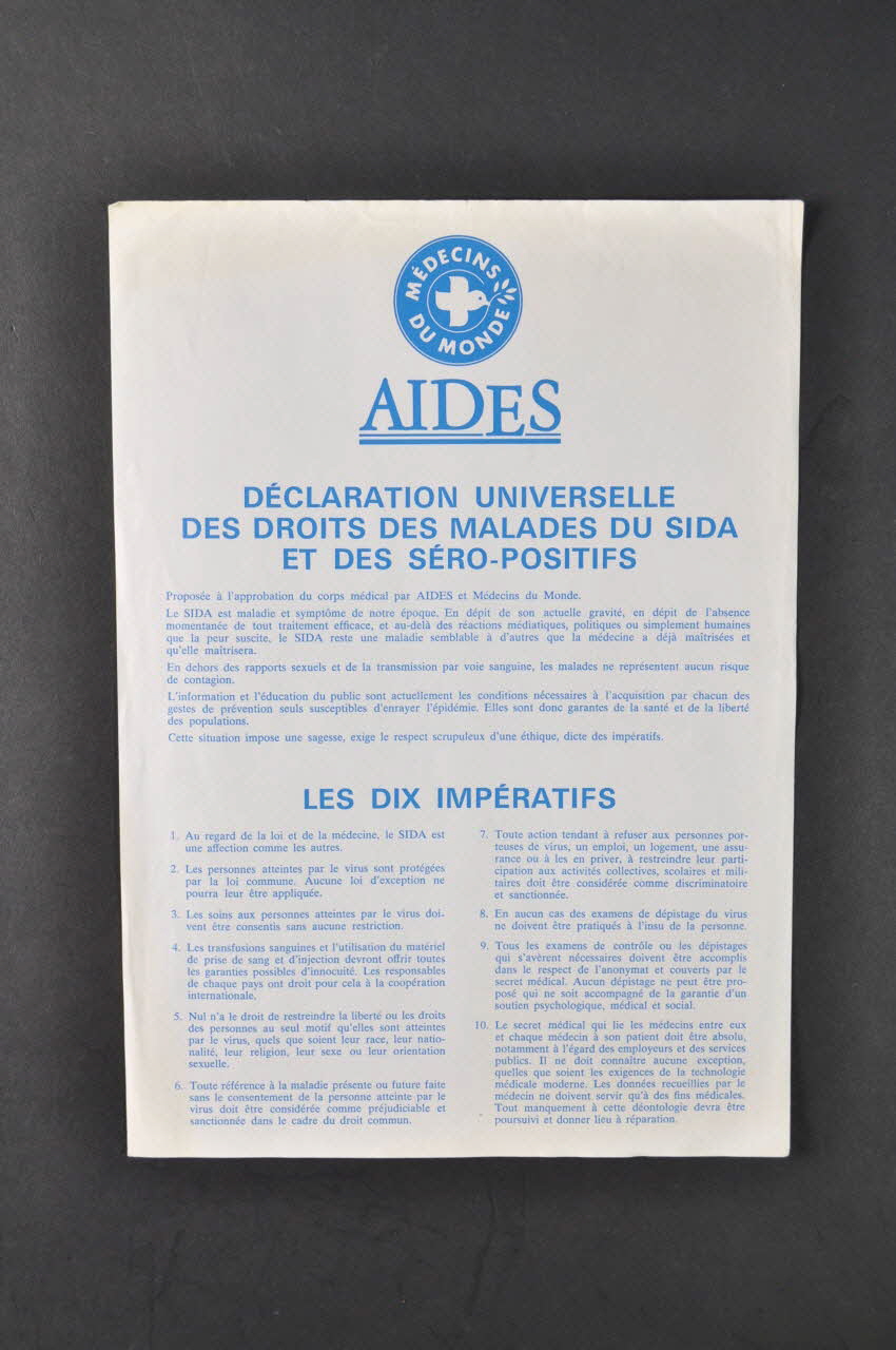 tract "Déclaration universelle des droits des malades du SIDA et des séro-positifs" 2004.55.82 Photo Mucem