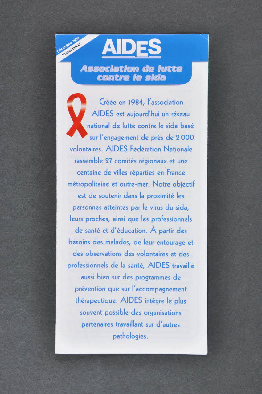 AIDES Dépliant "AIDES, Association de lutte contre le sida" France 1999/12 2003.99.63 Photo Mucem