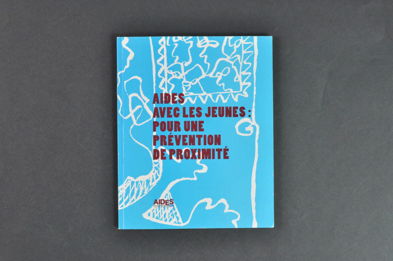 BROCHURE "Aides avec les jeunes : pour une prévention de proximité" 2003.99.72 Photo Mucem