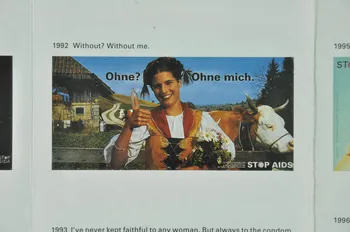 Aide Suisse Contre Le Sida (Ass) autocollant "Ohne ? Ohne mich" (Dépliant : "Swiss AIDS prevention programme") (Sans ? Sans moi) Lorraine, France 1992 2004.56.16  Photo Mucem