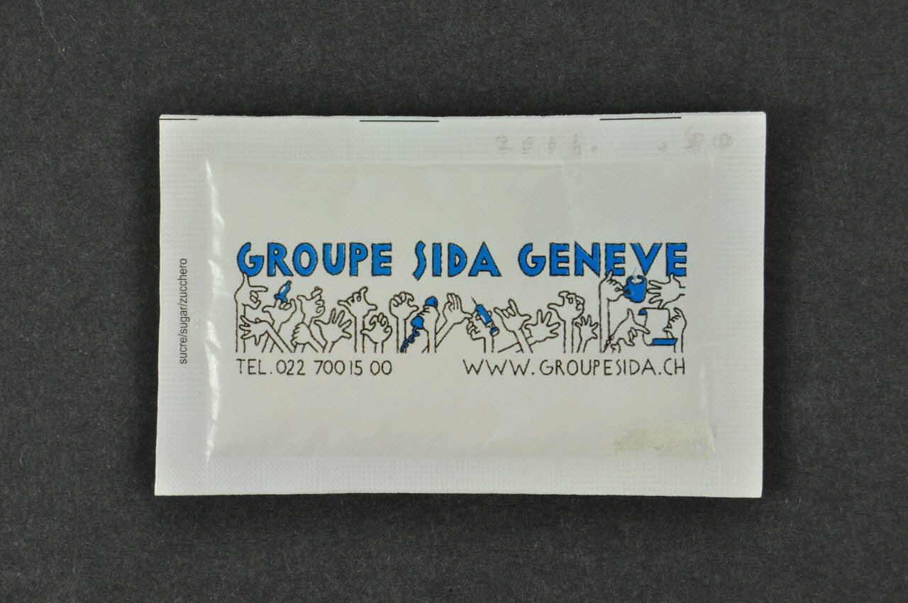 Groupe Sida Genève Sucre en poudre "L'amour sans préservatif, c'est comme le café sans sucre : ça risque d'être amer." Lorraine, France 2004 2004.56.80 Photo Mucem