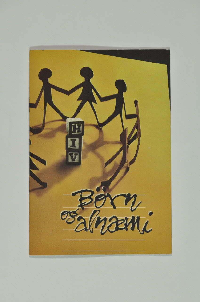 Département De La Santé BROCHURE "Born og alnaemi" (Enfance et sida ou Nés avec le sida ?) Islande 1993 2004.57.1 Photo Mucem