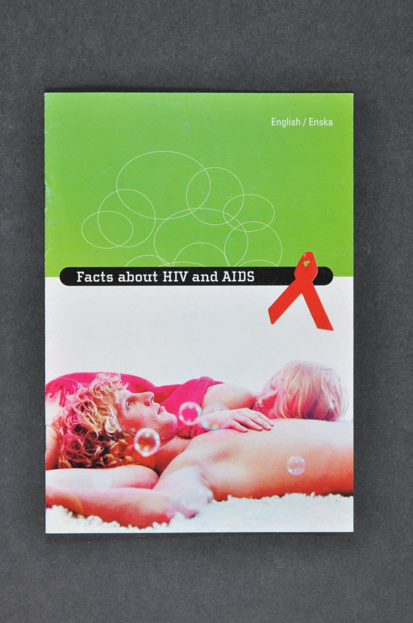 Département De La Santé BROCHURE "Facts about HIV and AIDS" (en anglais) (Faits sur le VIH et le sida) Islande 2003 2004.57.6 Photo Mucem