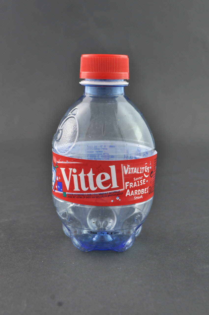 bouteille d'eau 2006.159.6.2.1-2 Photo Mucem