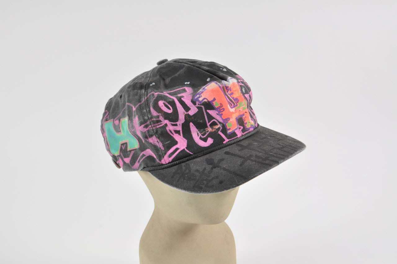 Hondo casquette Casquette taguée Île-de-France, France 1987 2004.69.7 Photo Mucem